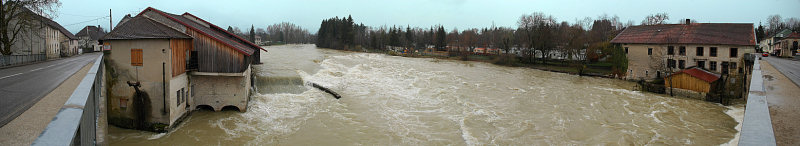 L'Ain en crue à Pont-de-Poitte